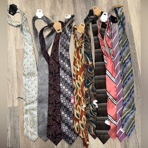 Lot of 10 Men's Designer Ties, Mix Colors Tradition Neck Ties, Italy US & more